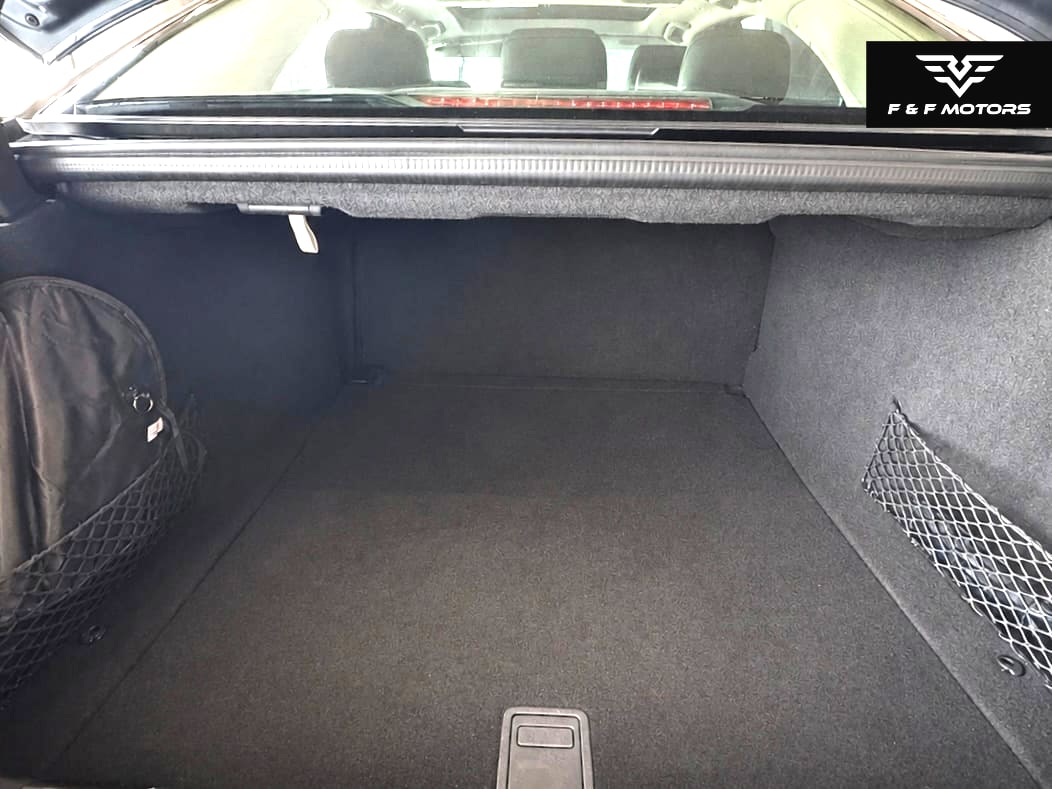 2009 Mercedes-Benz S550 S550 4-MATIC photo 15