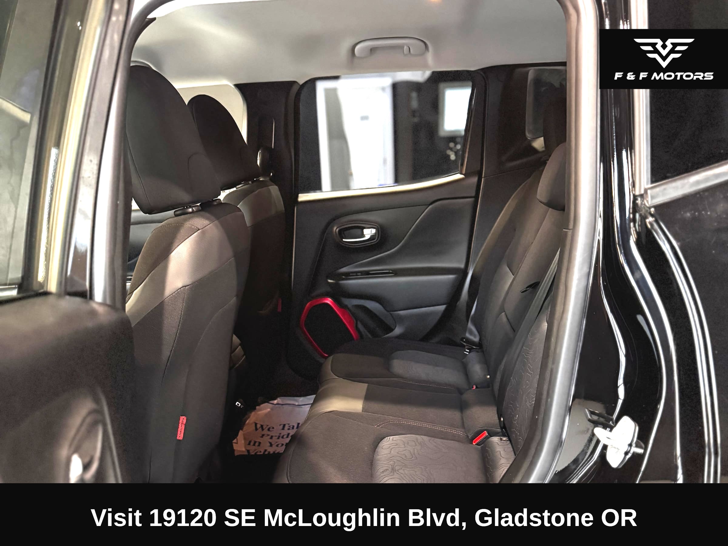 2018 Jeep Renegade Trailhawk — Interior