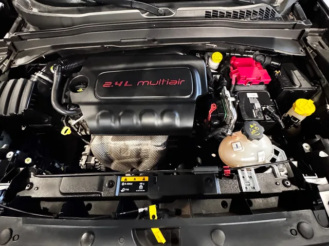 2018 Jeep Renegade Trailhawk — Engine · Photo 15