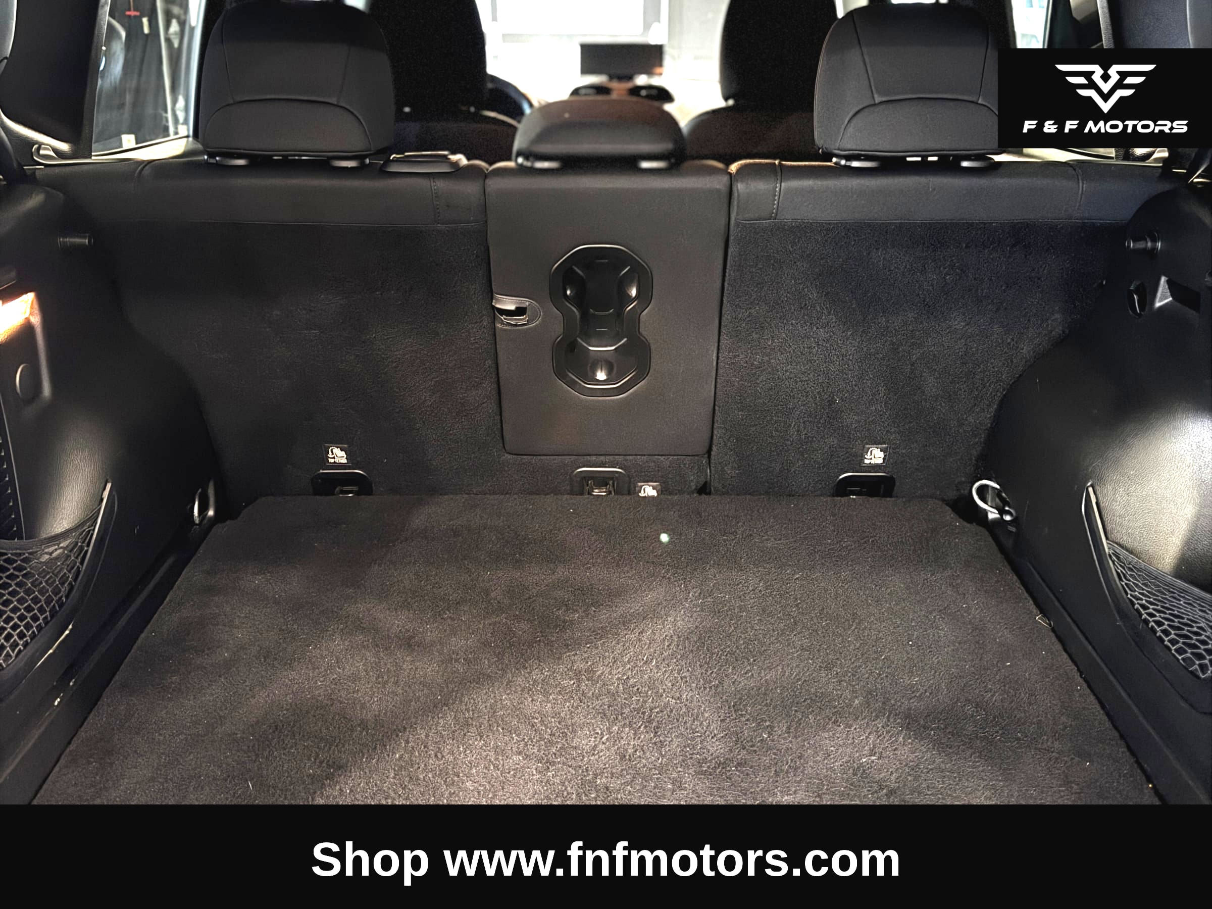 2018 Jeep Renegade Trailhawk — Interior