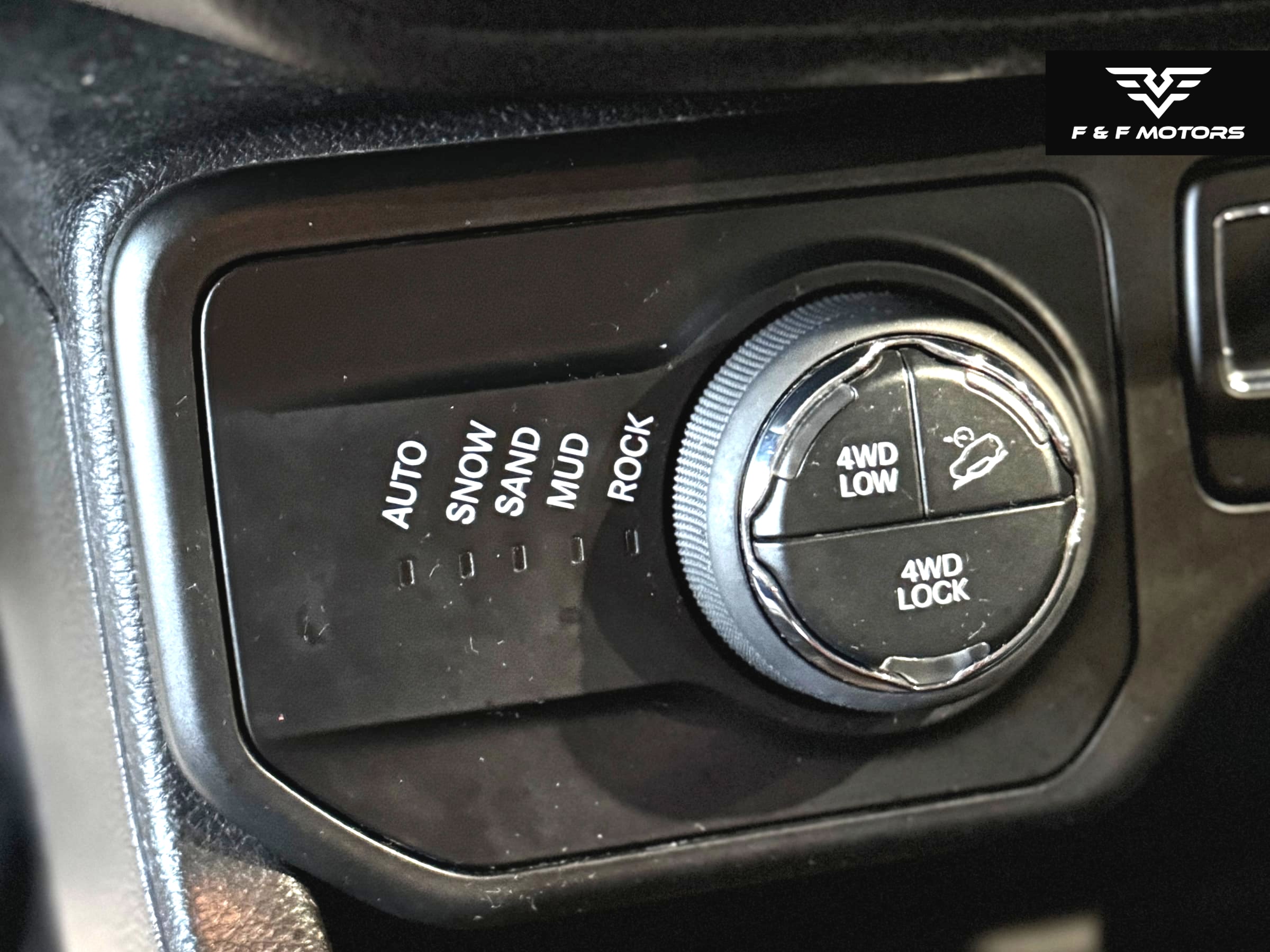 2018 Jeep Renegade Trailhawk photo 21