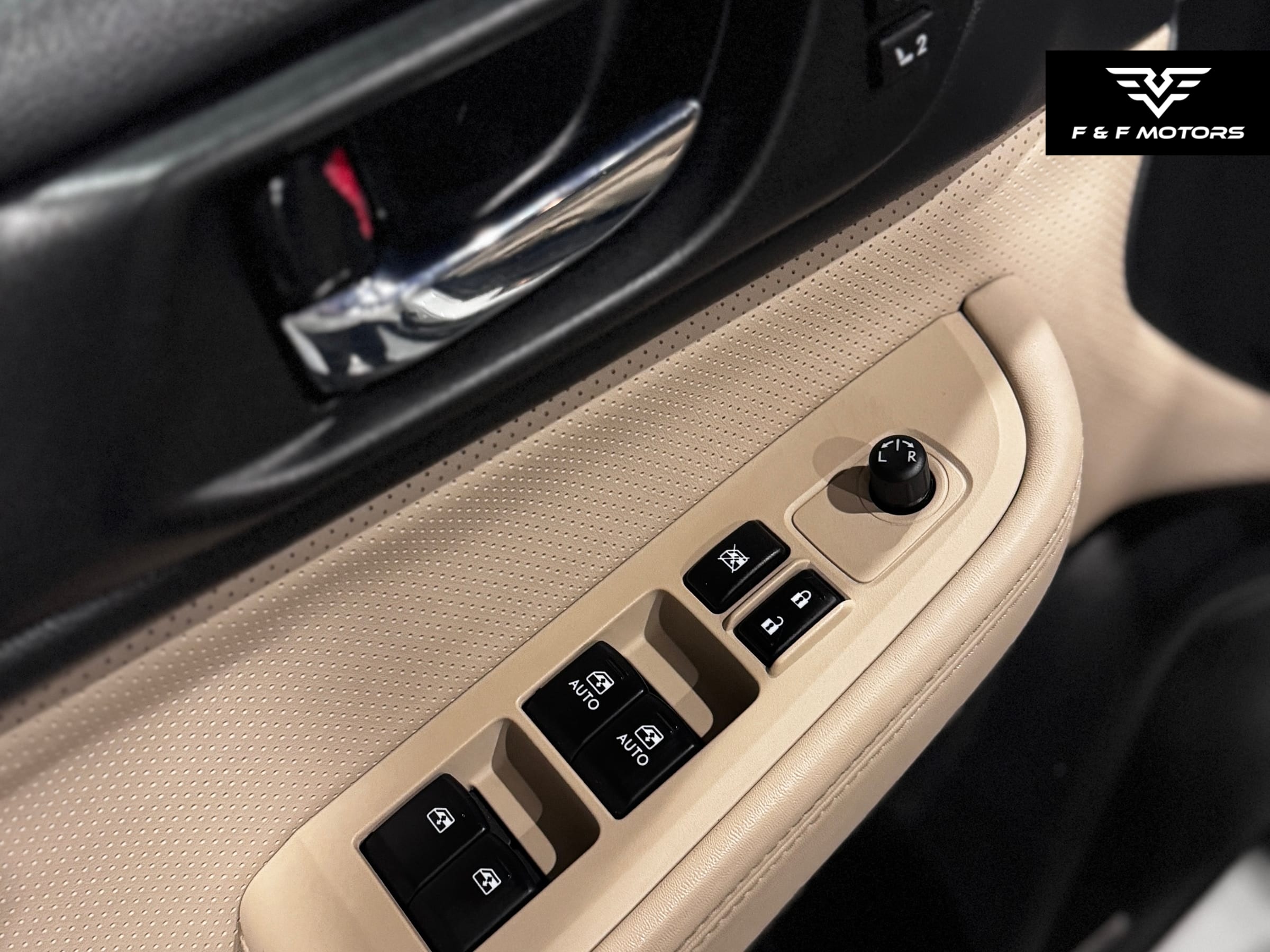 2015 Subaru Outback Limited — Interior