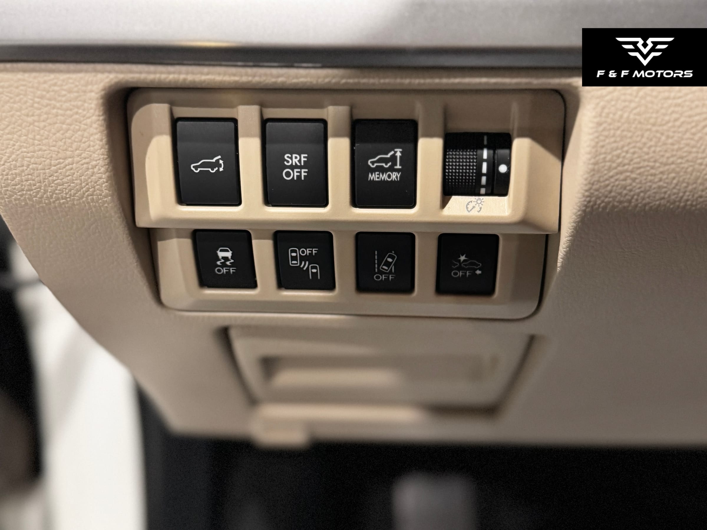 2015 Subaru Outback Limited — Interior