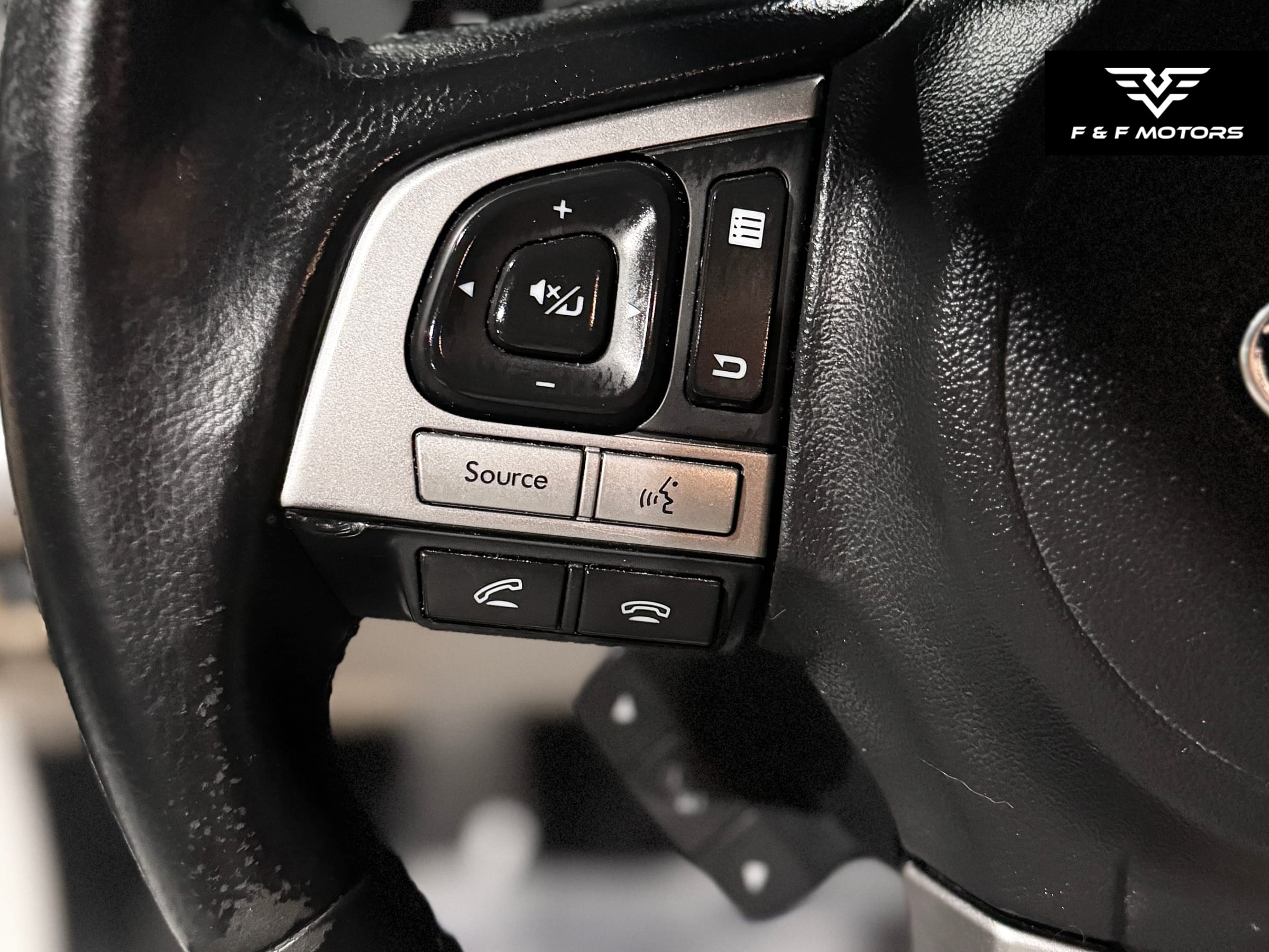 2015 Subaru Outback Limited — Interior