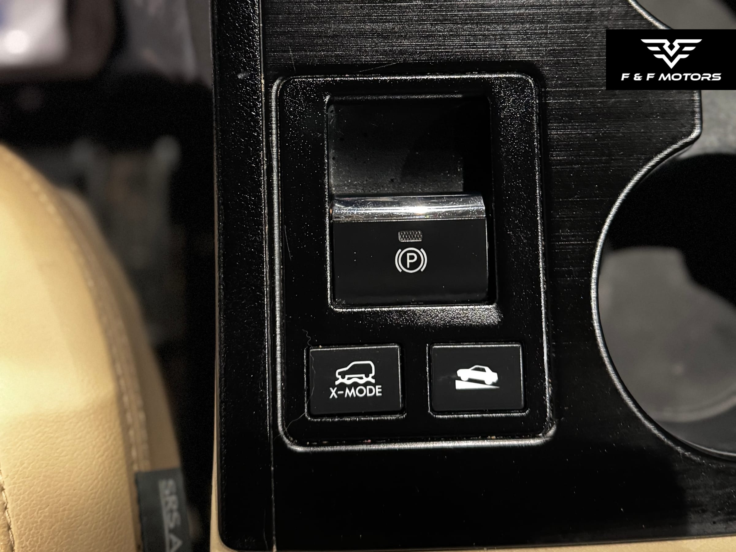 2015 Subaru Outback Limited — Interior