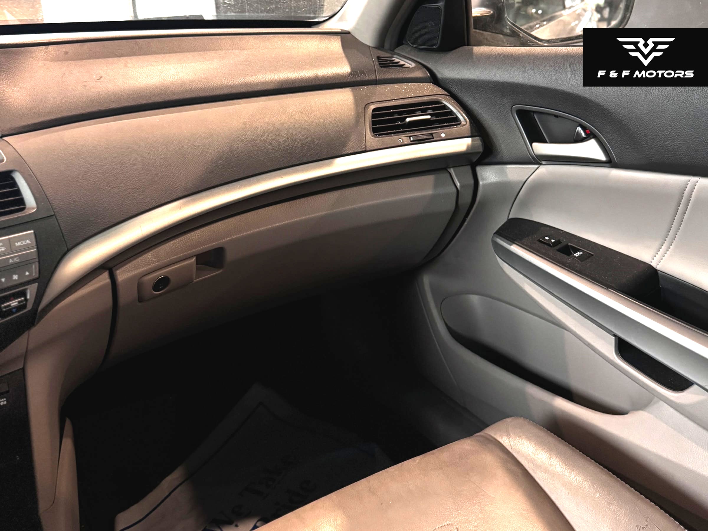 2008 Honda Accord EX-L — Interior