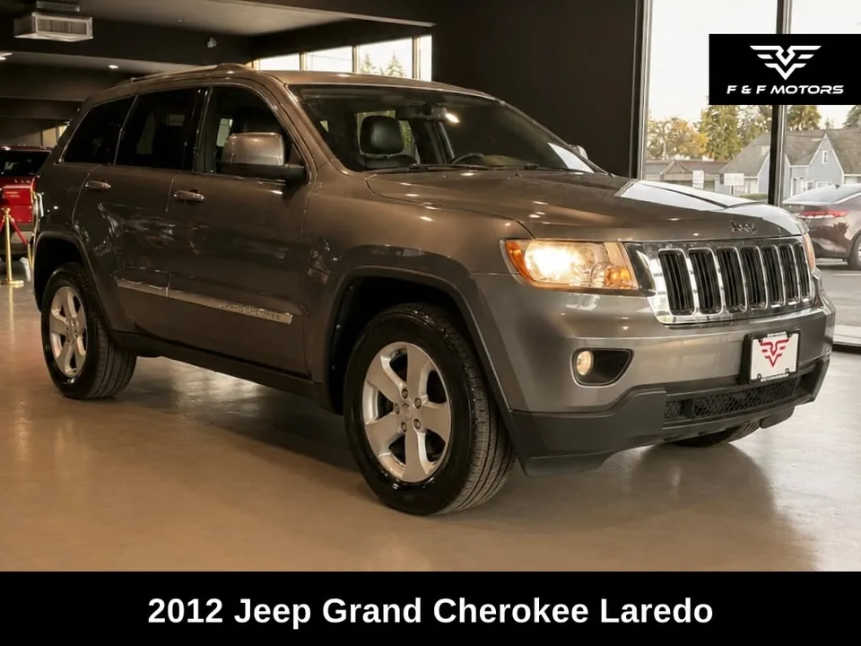 2012 Jeep Grand Cherokee Laredo photo 1