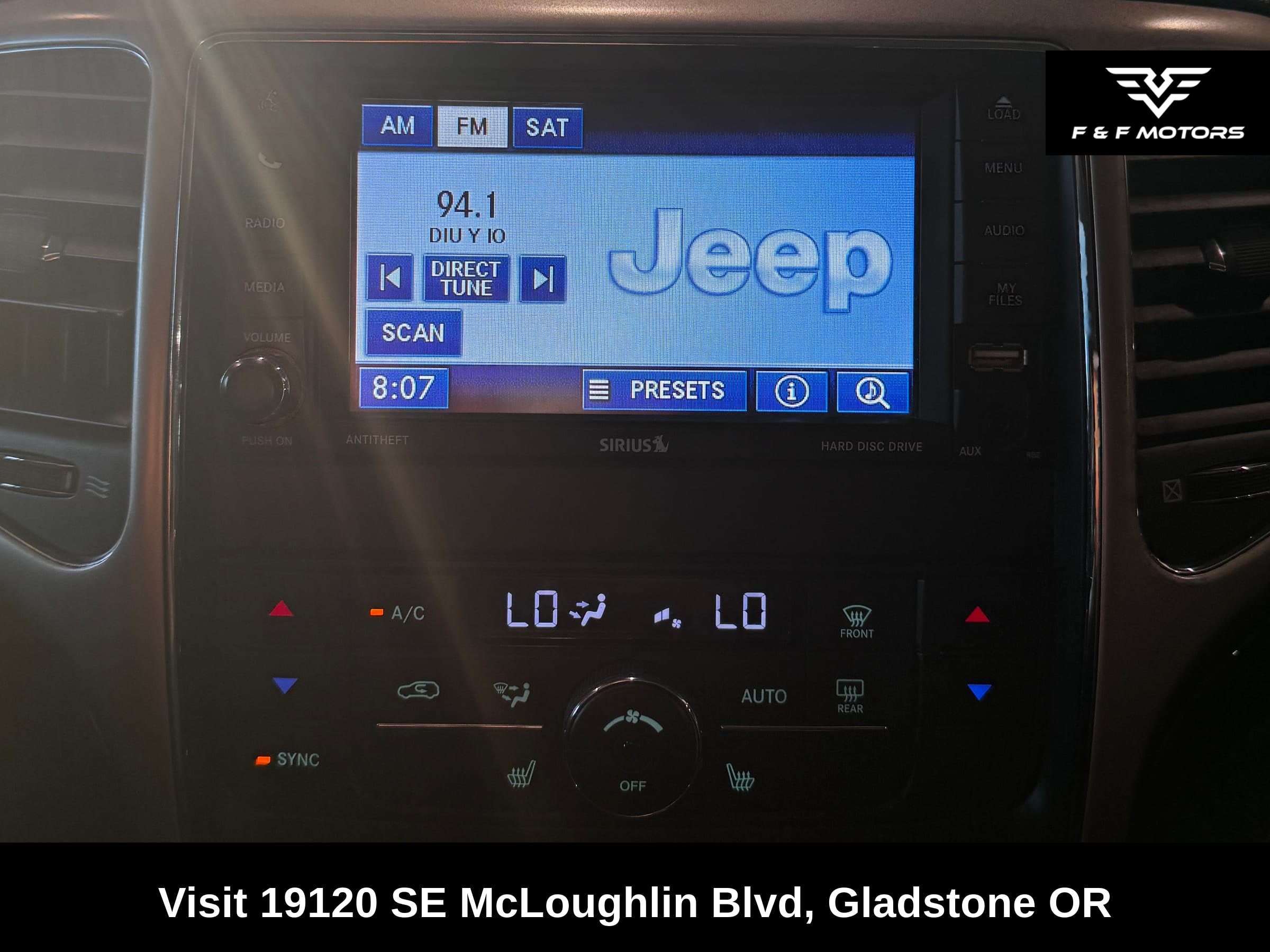 2012 Jeep Grand Cherokee Laredo photo 20