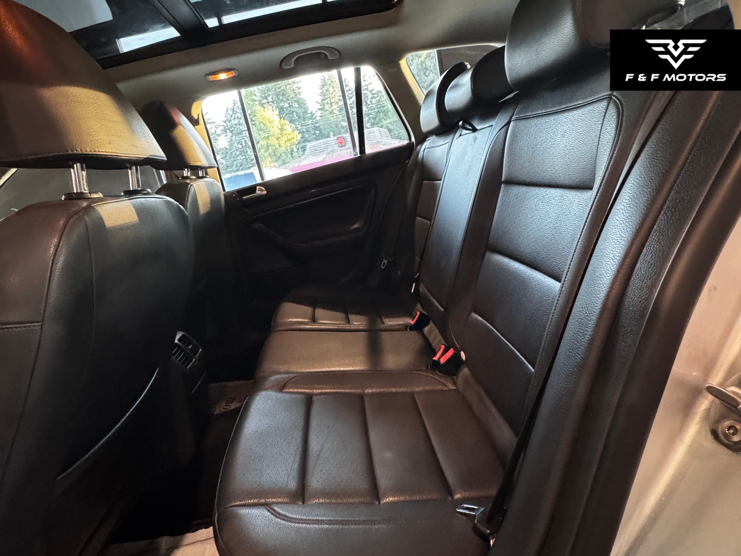 2011 Volkswagen Jetta TDI — Interior