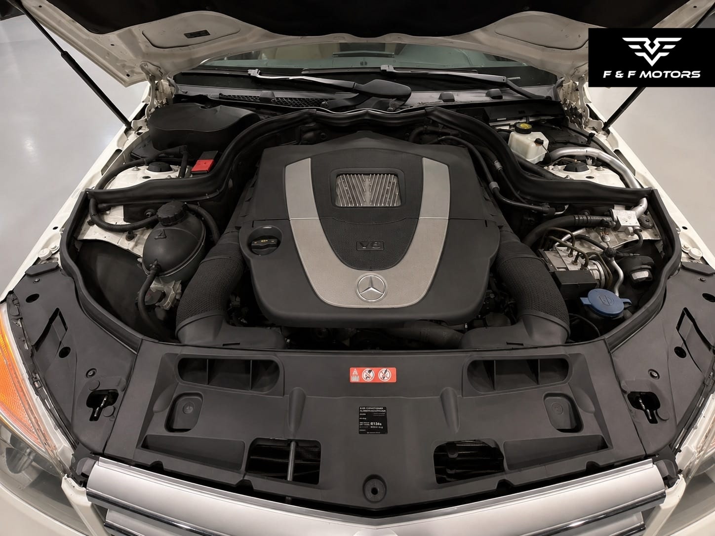 2011 Mercedes-Benz C300 Sport — Engine