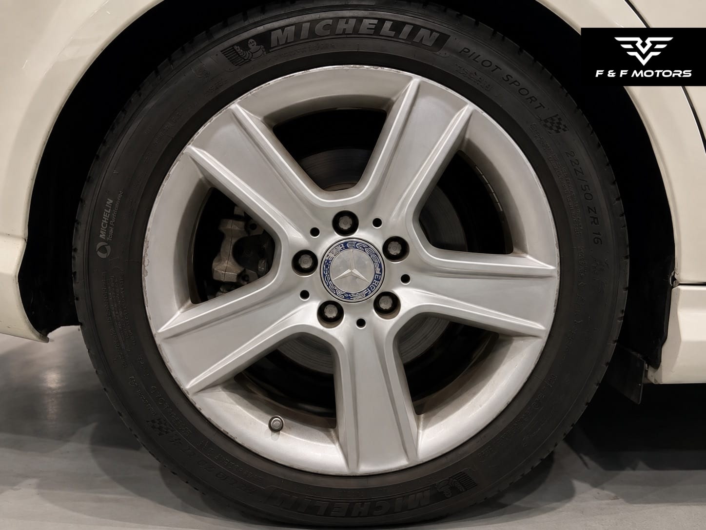 2011 Mercedes-Benz C300 Sport — Wheels