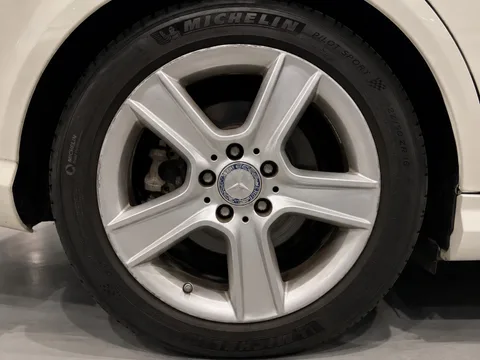 2011 Mercedes-Benz C300 Sport — Wheels