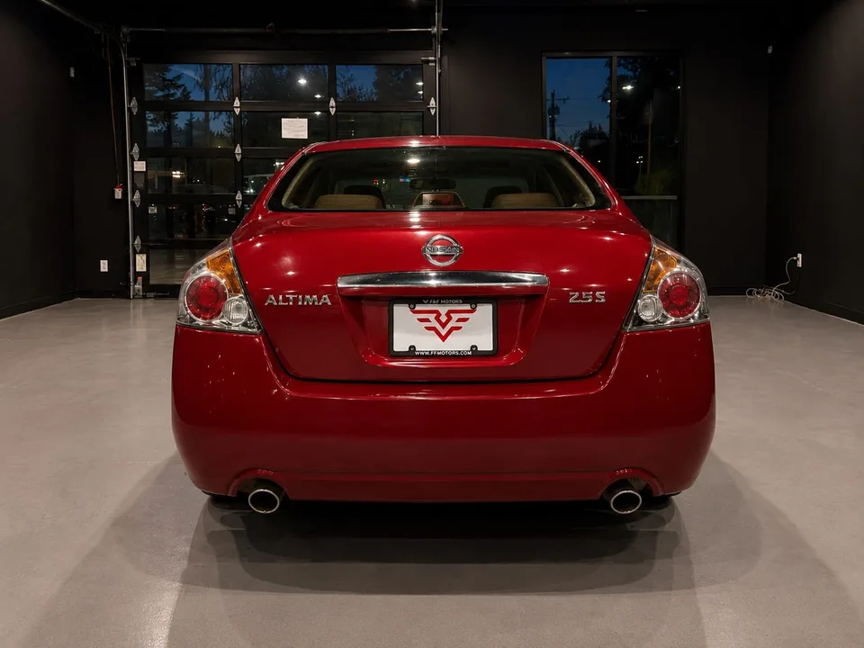 2009 Nissan Altima photo 4