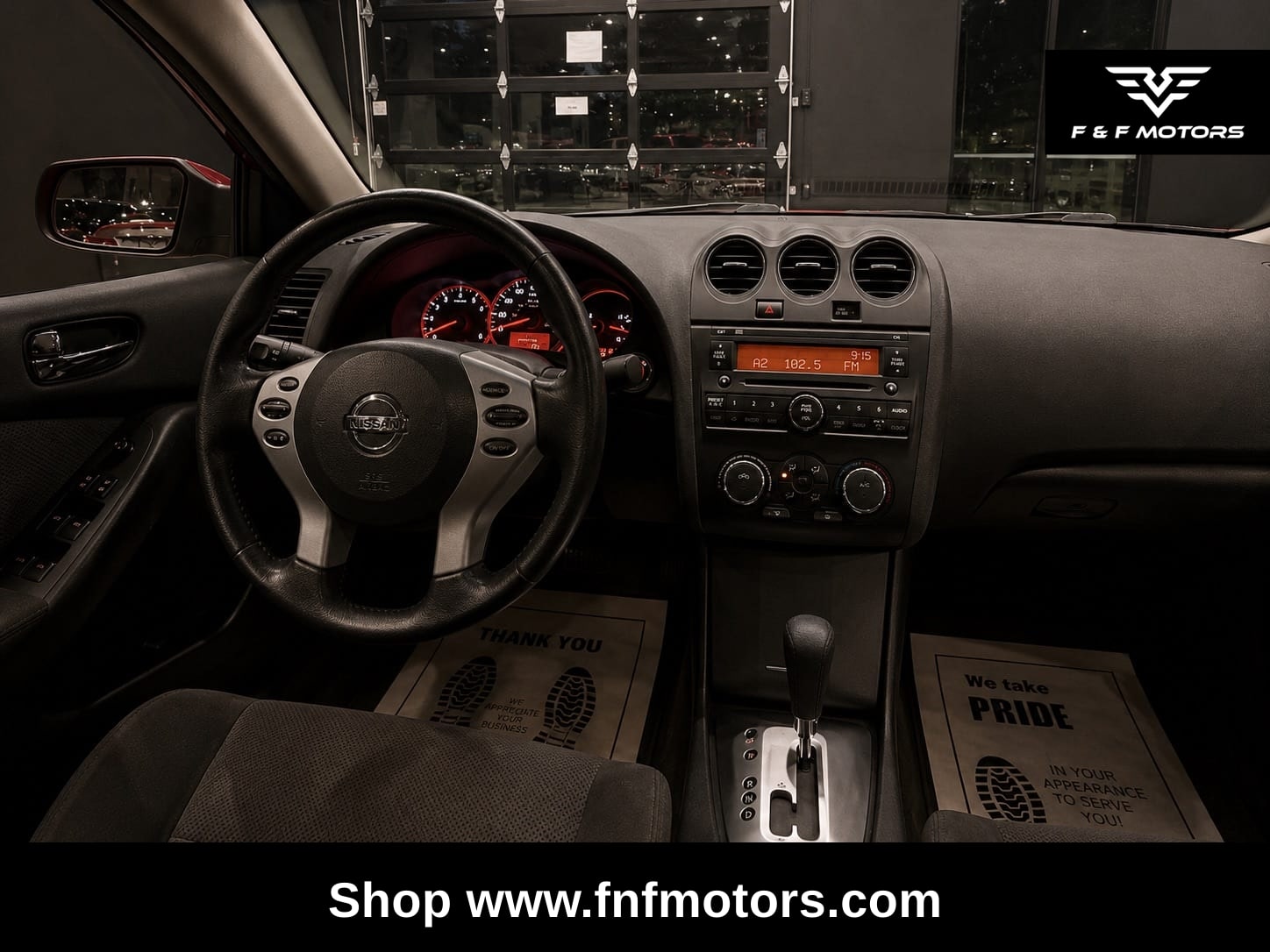 2009 Nissan Altima S — Interior