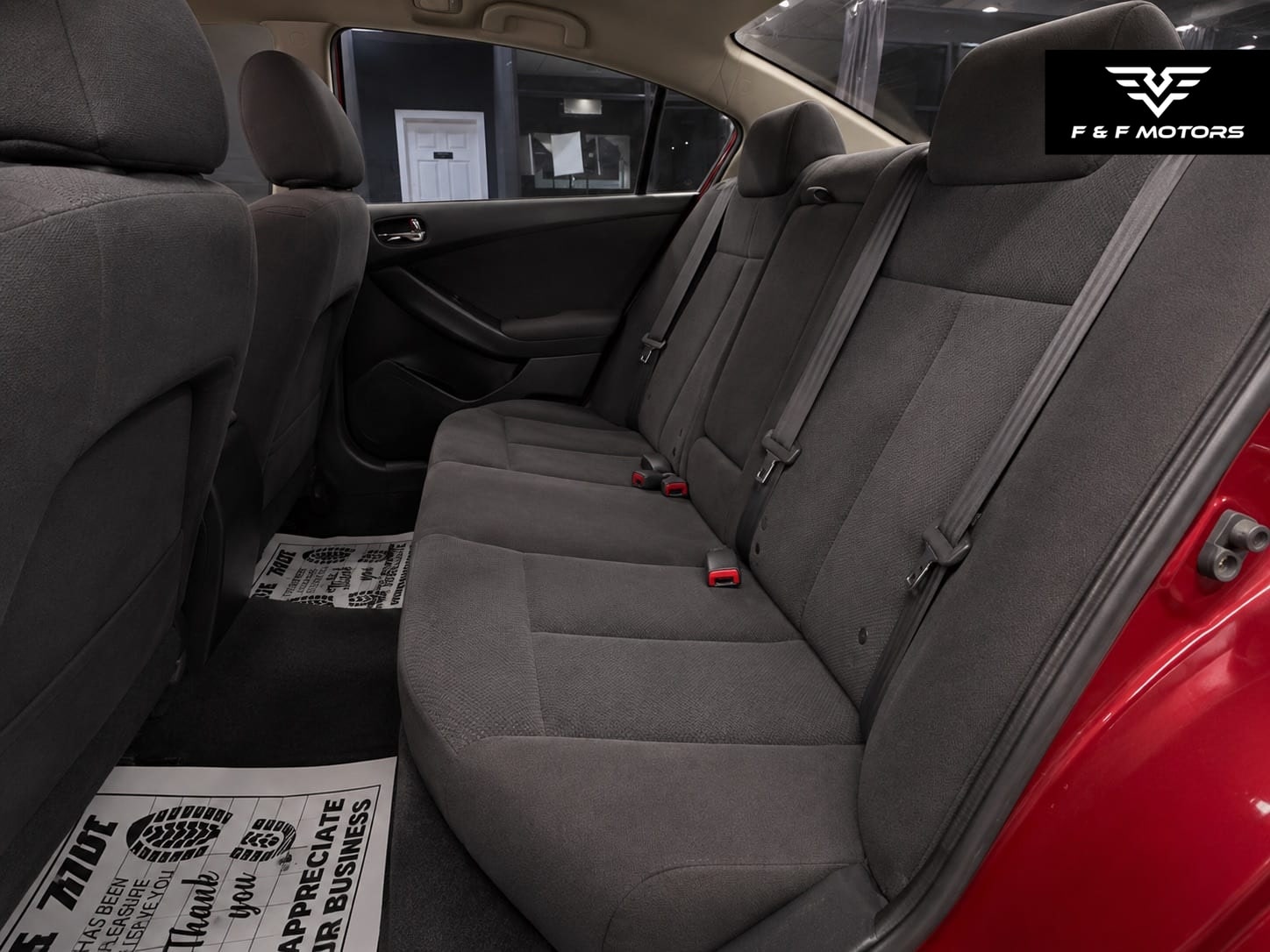 2009 Nissan Altima S — Interior