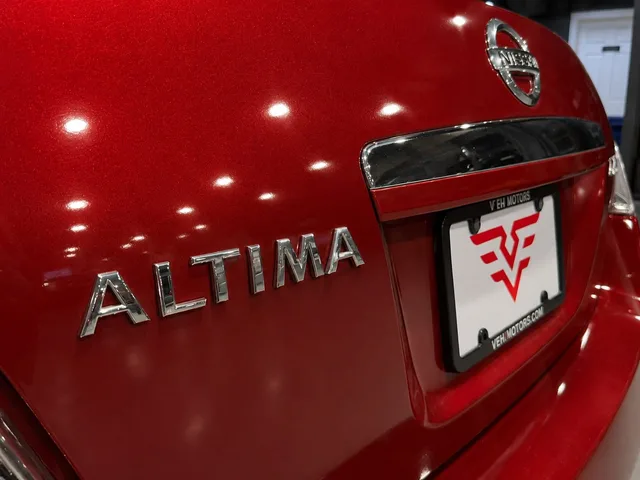 2009 Nissan Altima — Imperfections · Photo 21