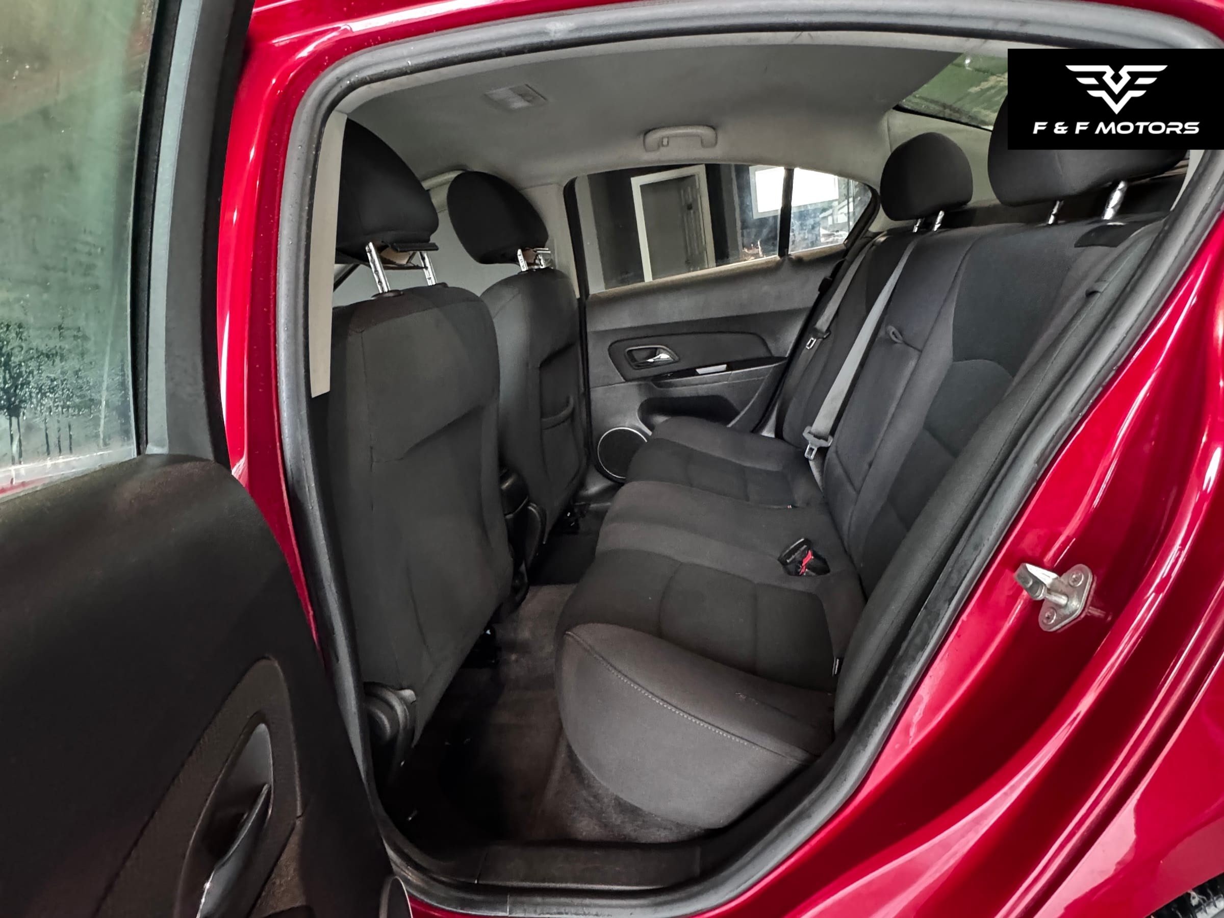 2012 Chevrolet Cruze ECO — Interior