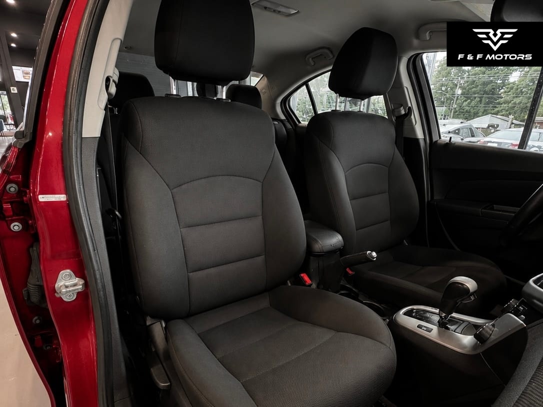 2012 Chevrolet Cruze ECO — Interior