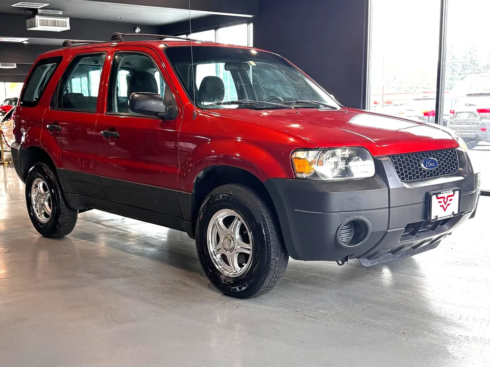 2007 Ford Escape XLS — Exterior