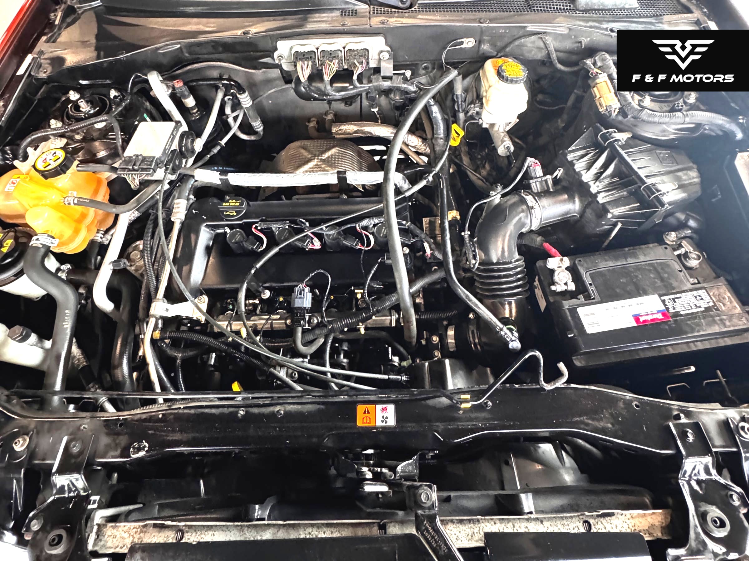 2007 Ford Escape XLS — Engine