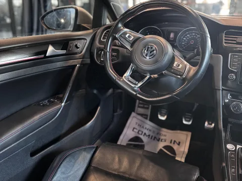 2015 Volkswagen GTI SE — Interior
