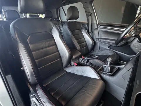2015 Volkswagen GTI SE — Interior