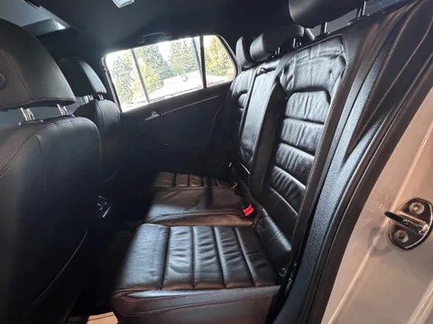 2015 Volkswagen GTI SE — Interior