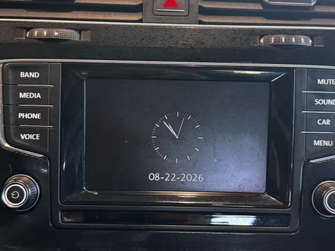 2015 Volkswagen GTI SE photo 18