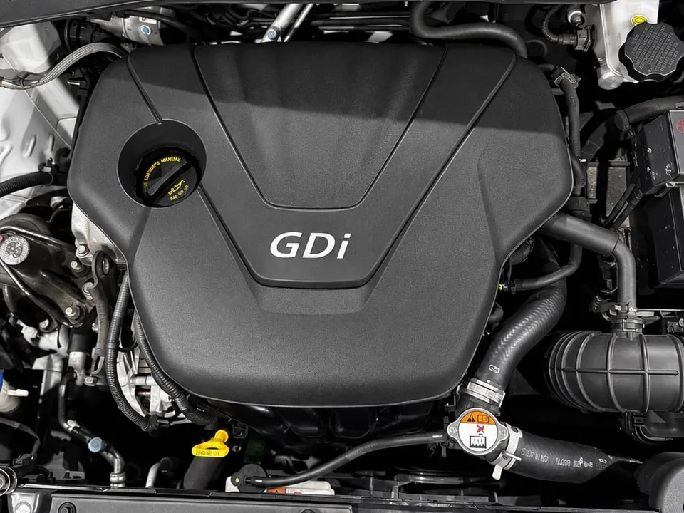 2016 Hyundai Veloster Base — Engine