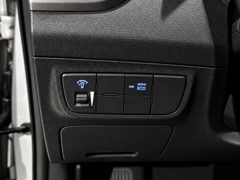 2016 Hyundai Veloster Base photo 15