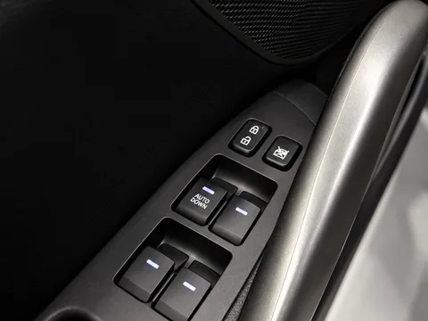 2016 Hyundai Veloster Base — Interior