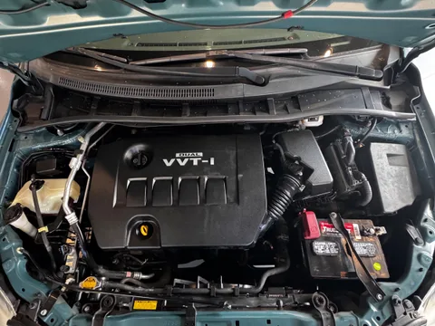 2009 Toyota Corolla LE — Engine