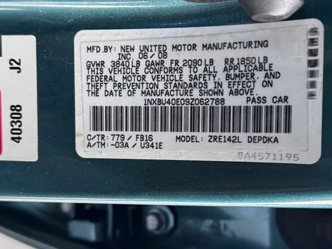 2009 Toyota Corolla LE photo 16