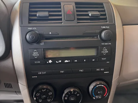 2009 Toyota Corolla LE — Interior