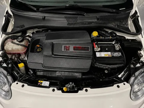 2014 Fiat 500 Sport — Engine