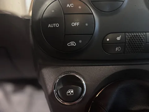 2014 Fiat 500 Sport photo 21