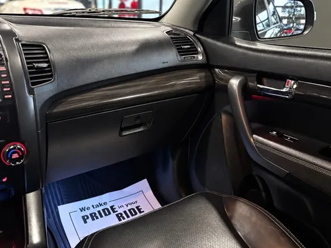2011 Kia Sorento EX photo 11