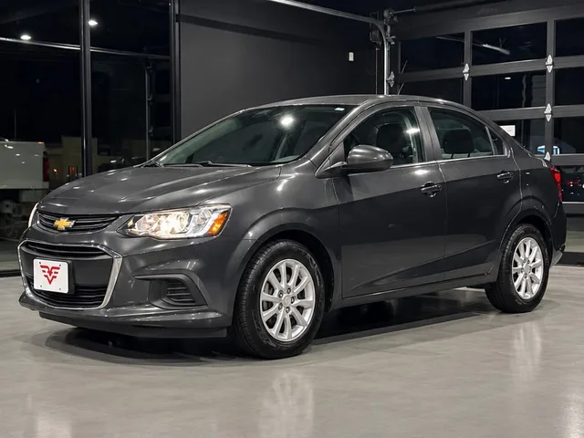 2017 Chevrolet Sonic LT — Exterior · Photo 2