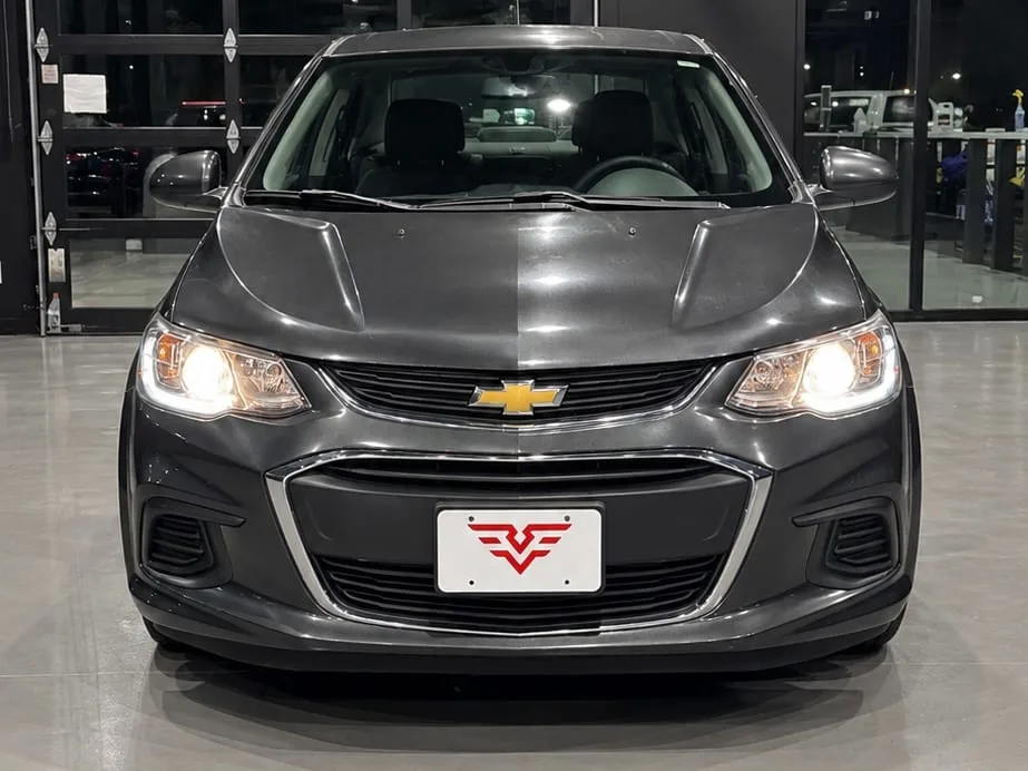 2017 Chevrolet Sonic LT — Exterior · Photo 5