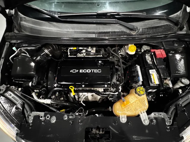 2017 Chevrolet Sonic LT — Engine · Photo 15