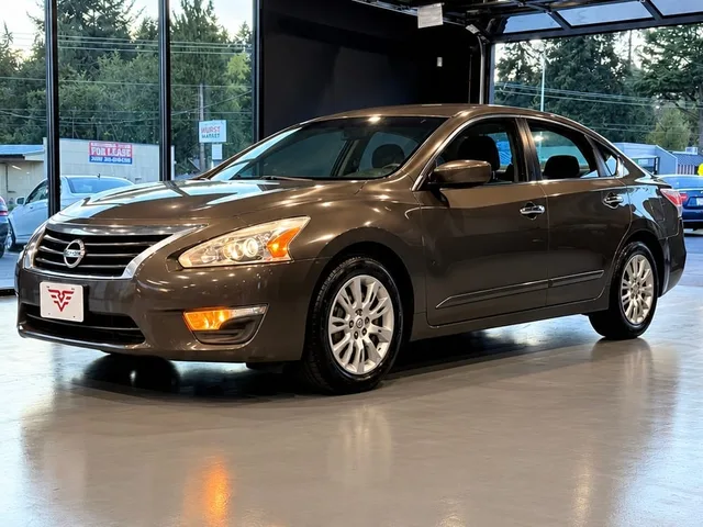 2014 Nissan Altima, photo 2