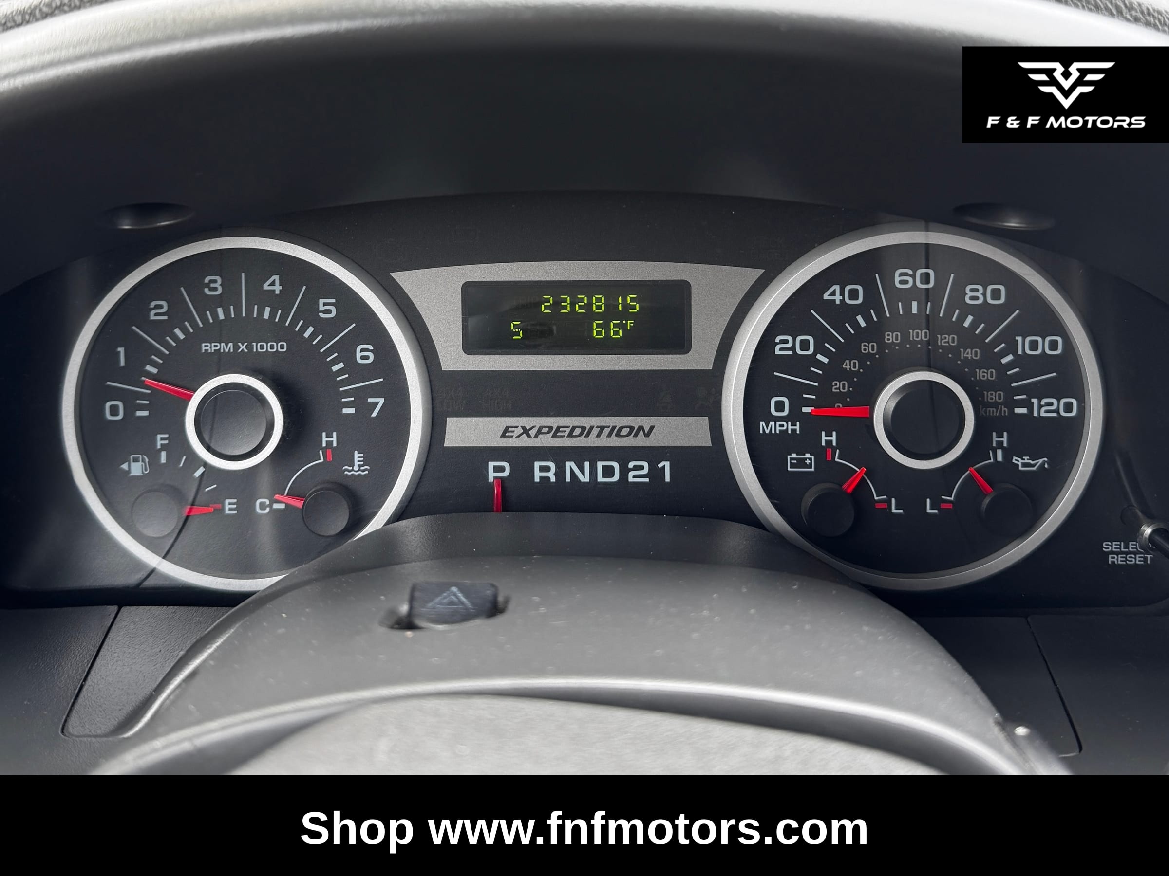 2006 Ford Expedition XLT photo 8