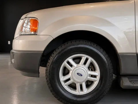 2006 Ford Expedition XLT — Wheels
