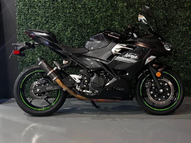 2022 Kawasaki Ninja 400, photo 2