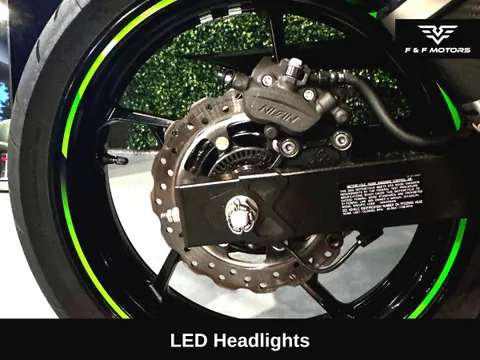 2022 Kawasaki Ninja 400 ABS — Wheels