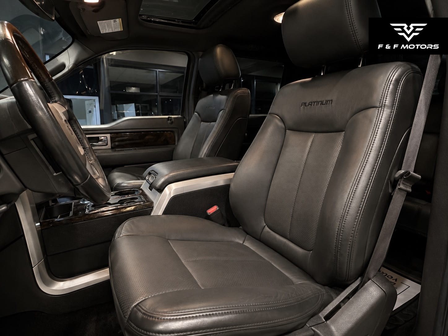 2014 Ford F-150 XLT — Interior