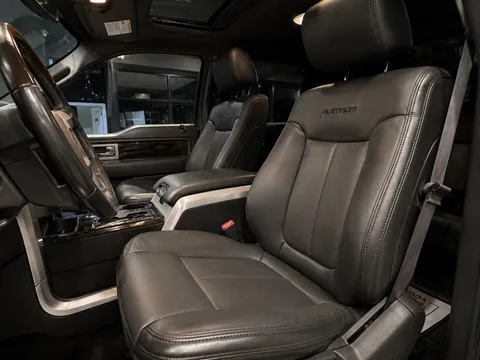2014 Ford F-150 XLT — Interior