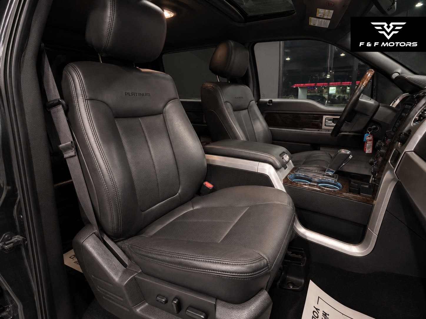 2014 Ford F-150 XLT — Interior