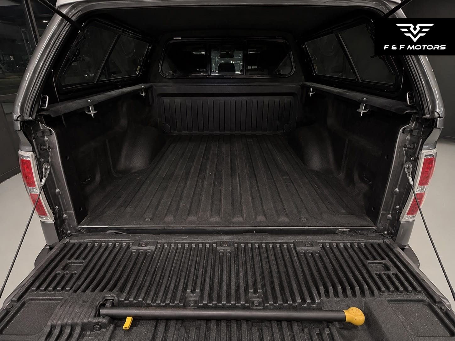 2014 Ford F-150 XLT photo 17