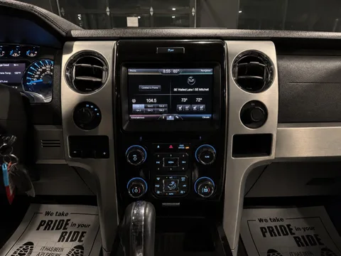 2014 Ford F-150 XLT — Interior
